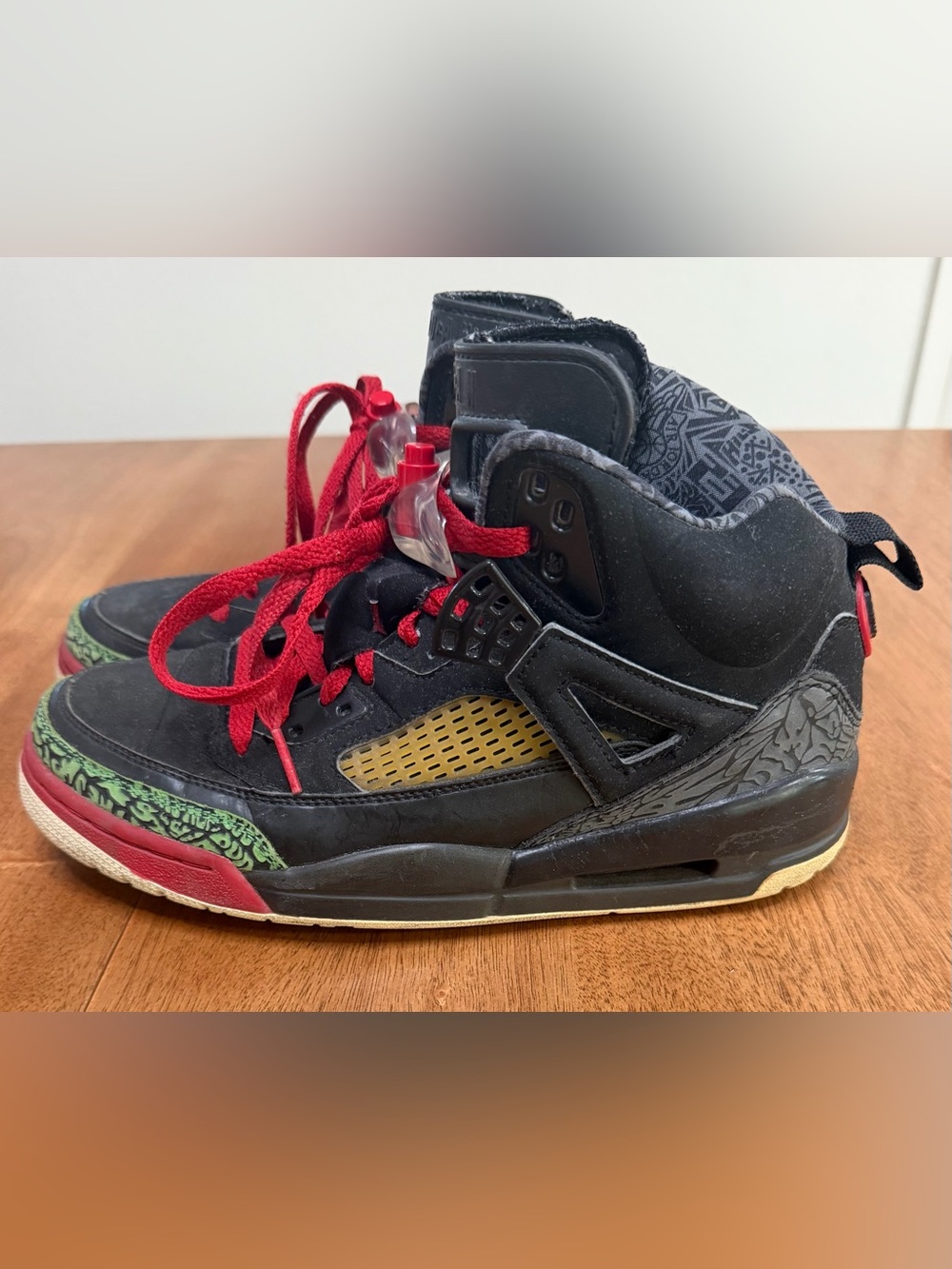 Jordan - Spizike Varsity Men’s Sneakers | Black, Red & Green | Size 7.5